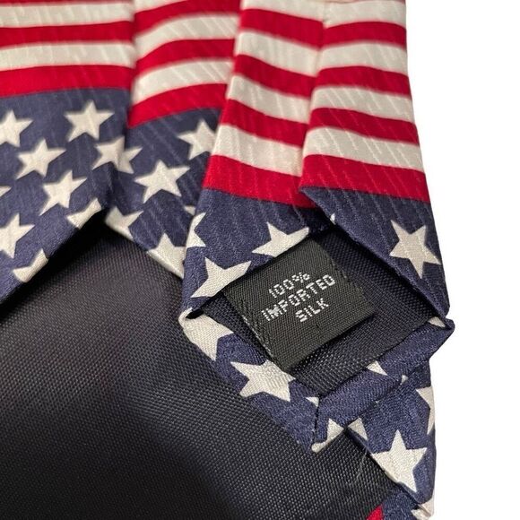 American Traditions Tie Stars & Stripes 100% Silk Holiday Election Made In USA - Picture 3 of 3
